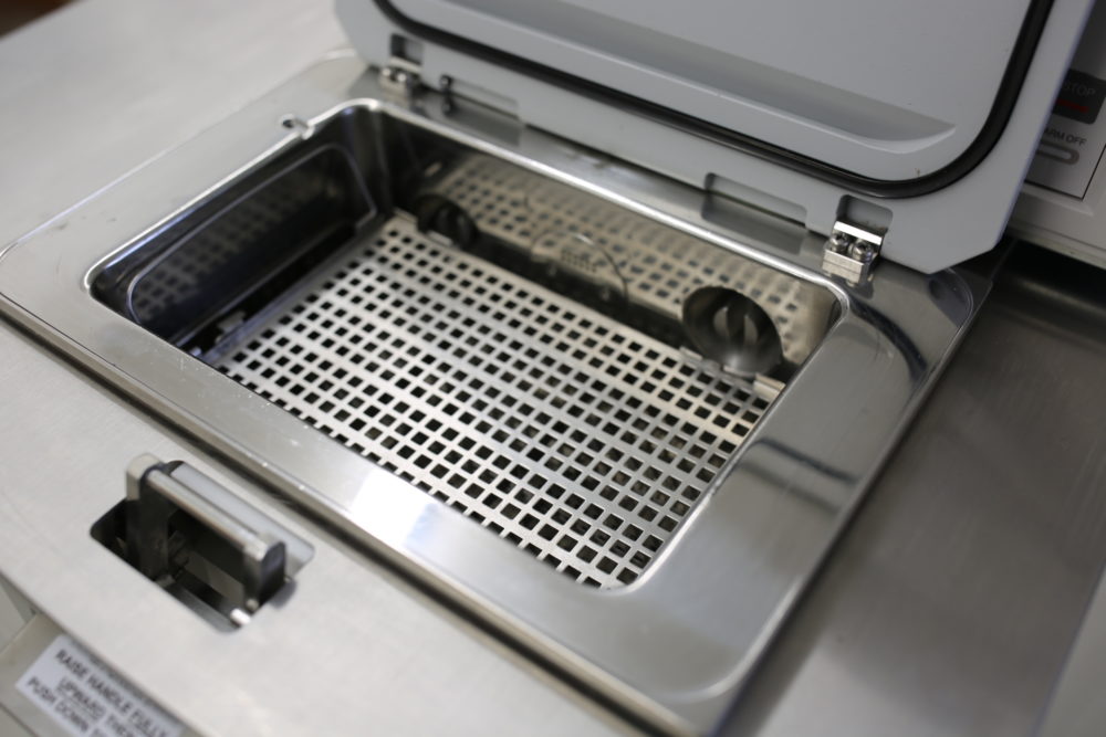Sakura VIP 5 tissue processor cassette basket